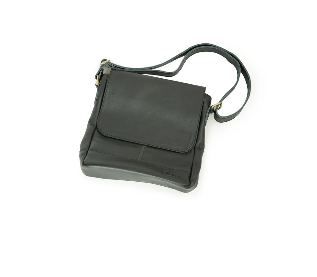Liam Leather Flap Messenger