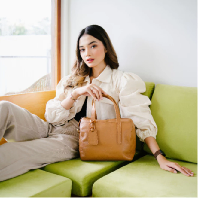 Milea Leather Boston Bag