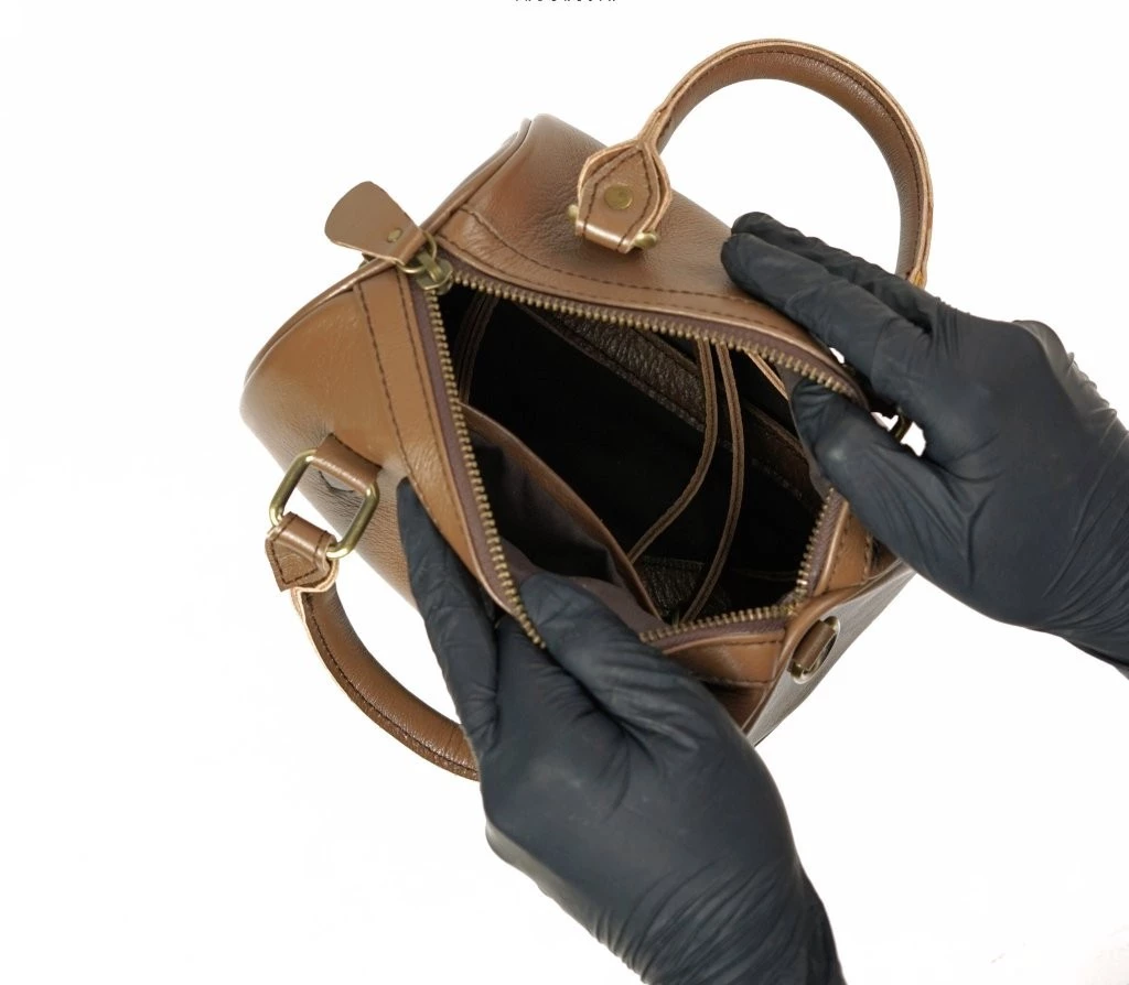 Velin Leather Boston Bag