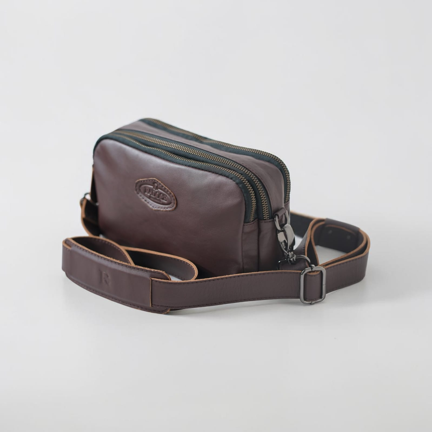 Canna European Leather Triple Compartment Crossbody