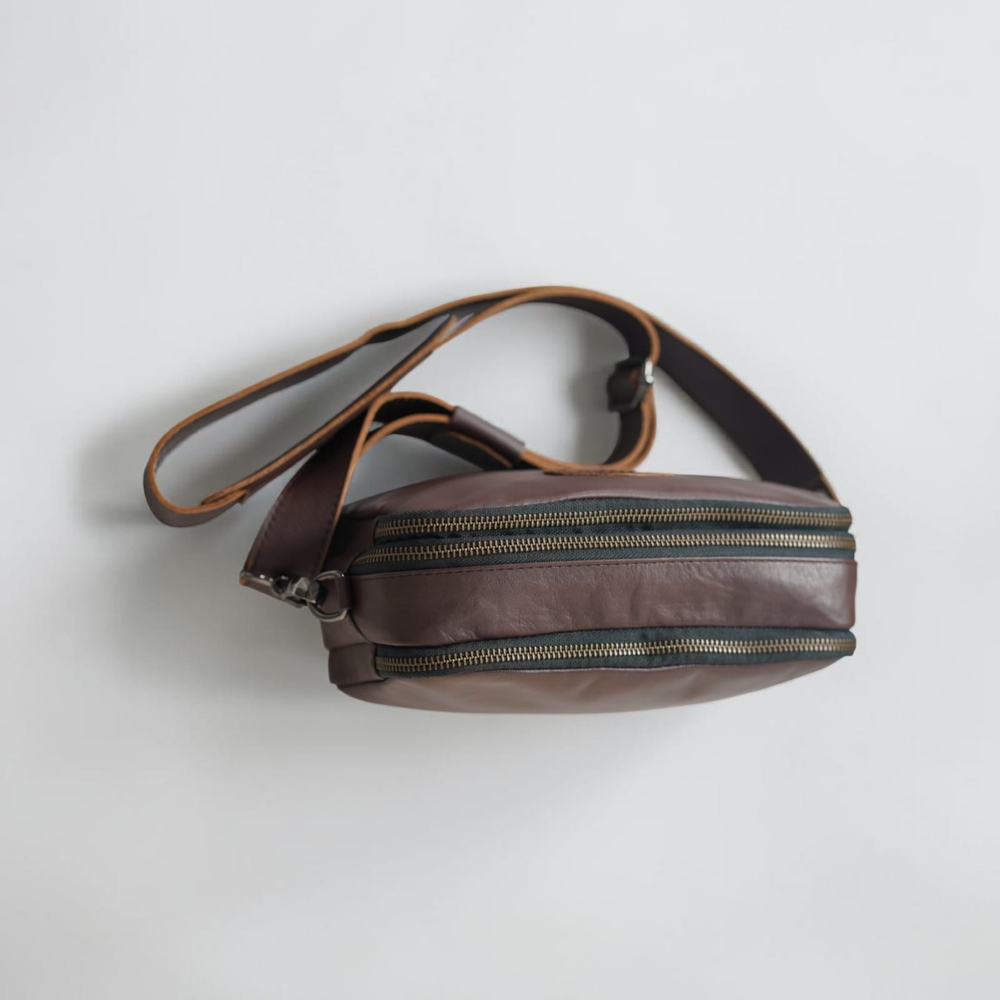 Canna European Leather Triple Compartment Crossbody