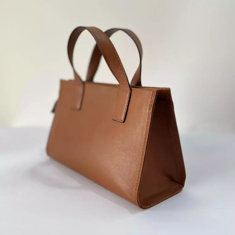 Praha Mini East-West Leather Tote
