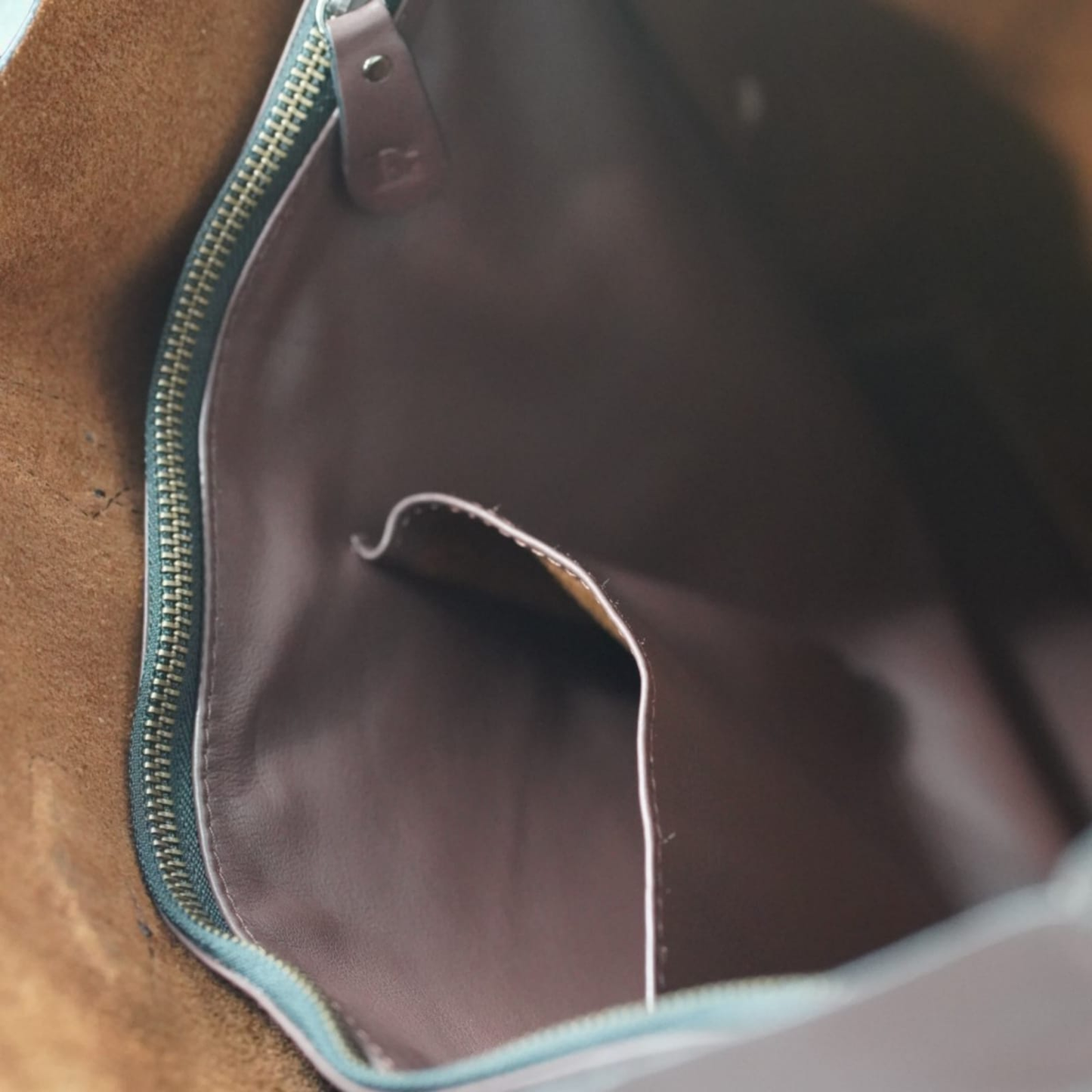 La Vella European Leather Carryall Tote